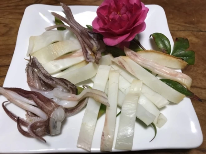 【地域専用】”アオリイカ”　ホクホク鮮魚一夜干し　(税込) 冷凍